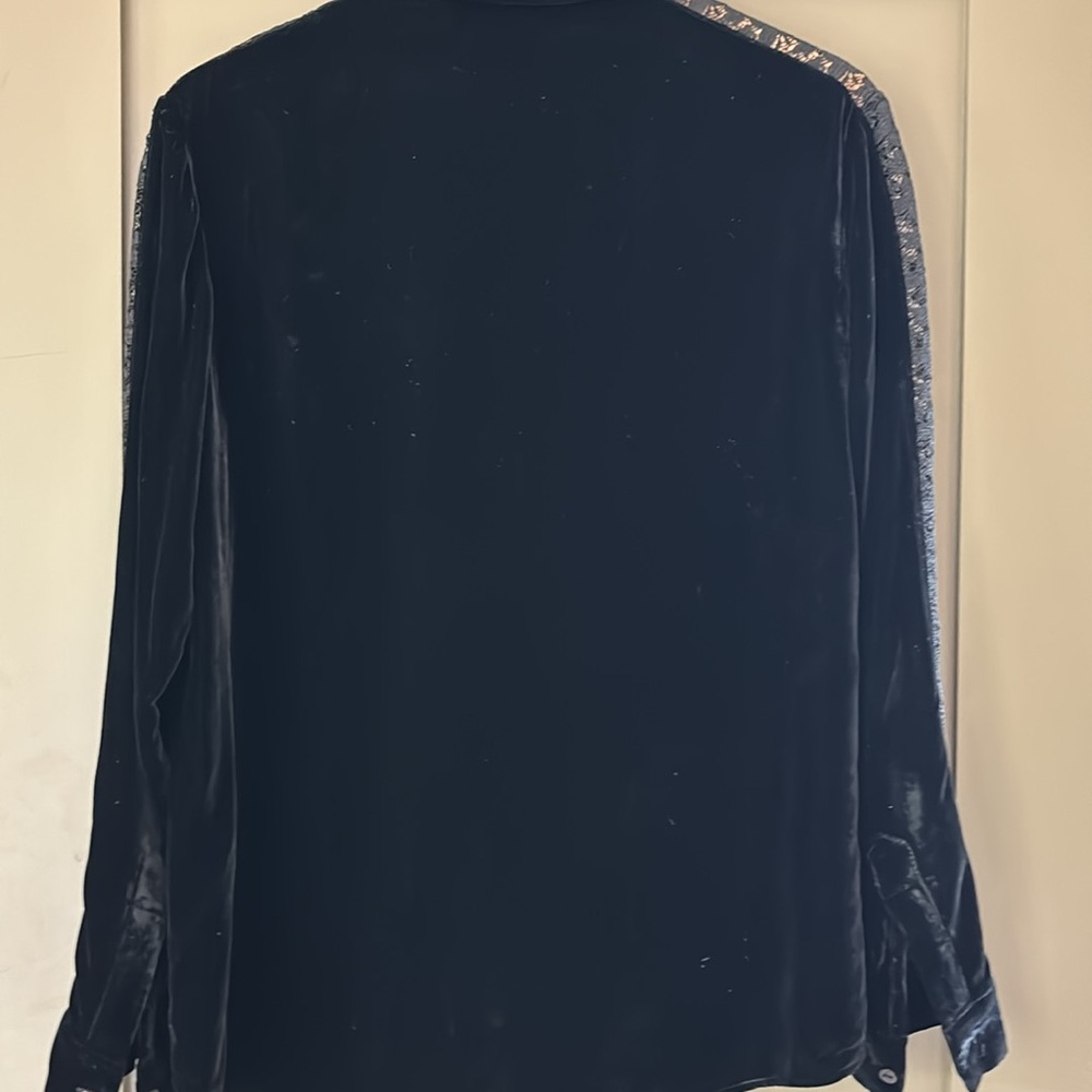 Women’s Black velvet embroidered shirt - Picture 4 of 8